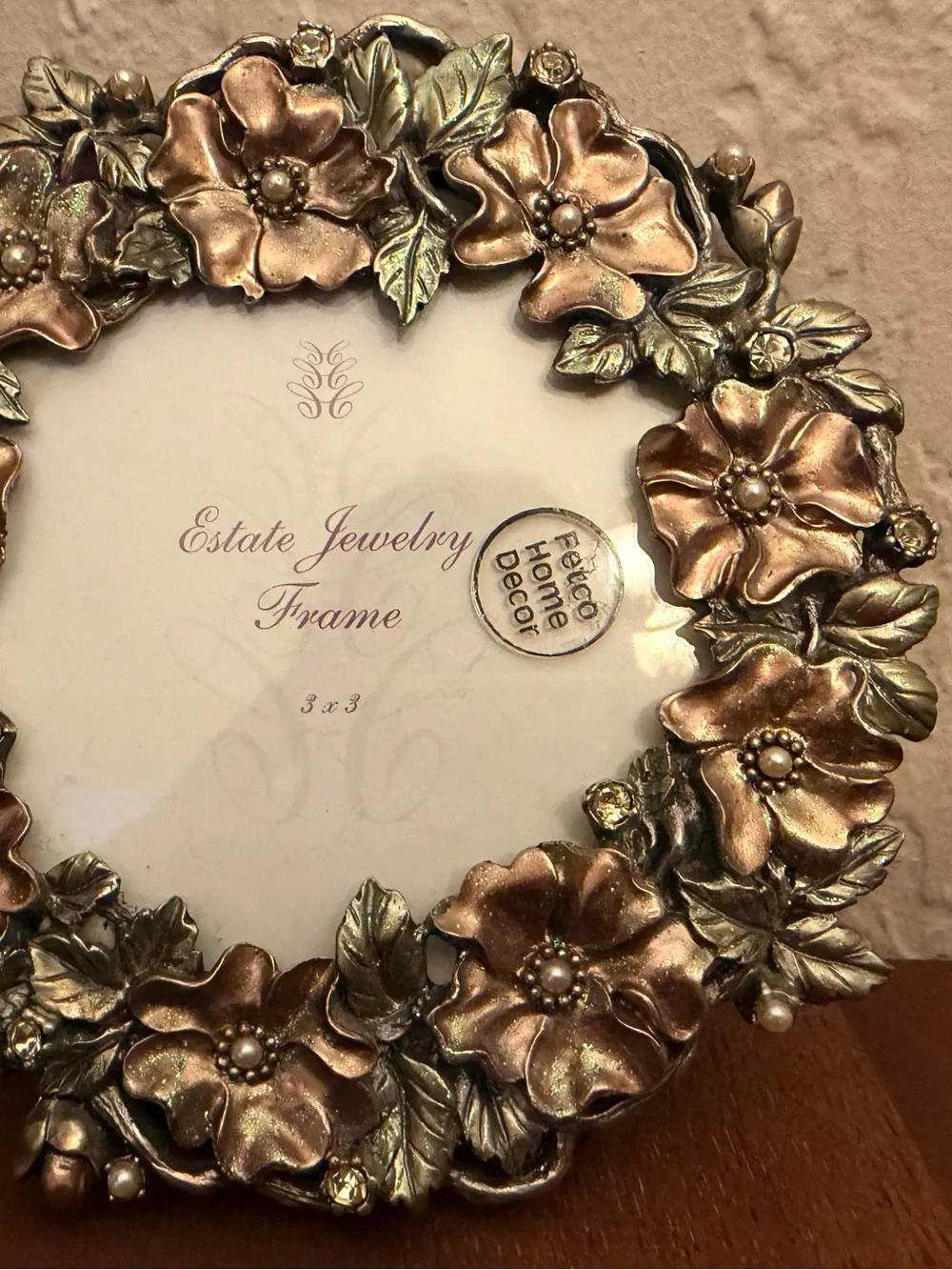 Fetco Home Decor Metal Round Picture Frame Jeweled Floral Design Fits 3x3 Photo